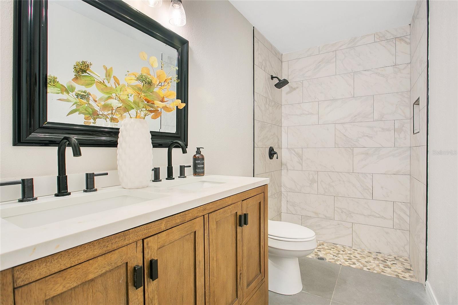 WINDERMERE DOWNS - Residential