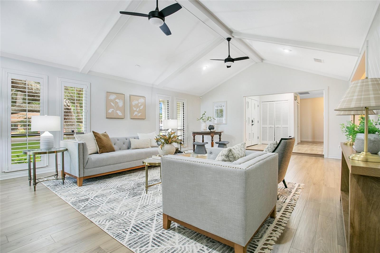WINDERMERE DOWNS - Residential