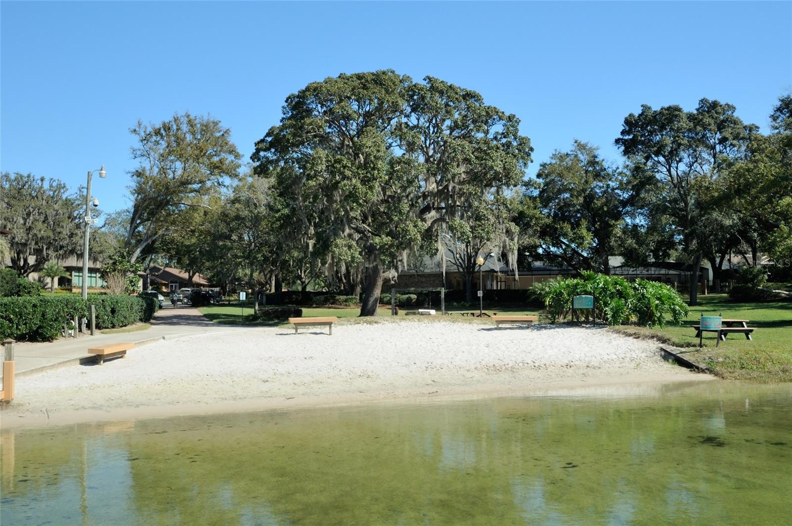 WINDERMERE DOWNS - Residential