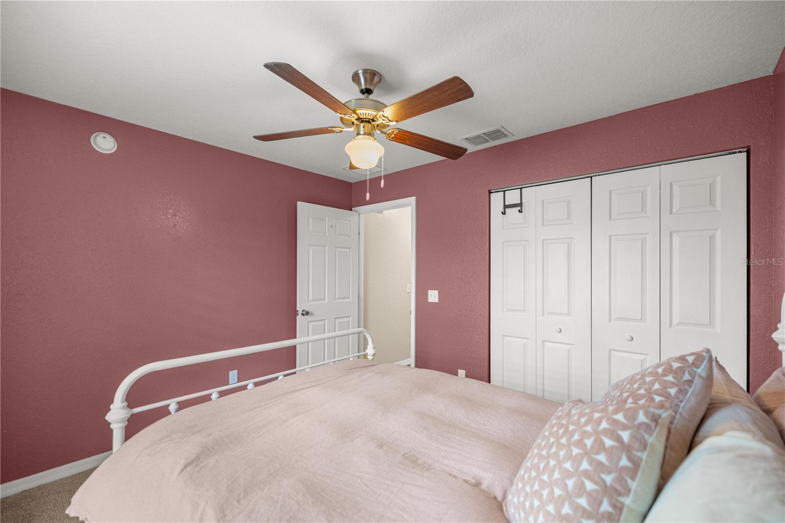 SILVER SPGS SHORES UN 24 - Residential