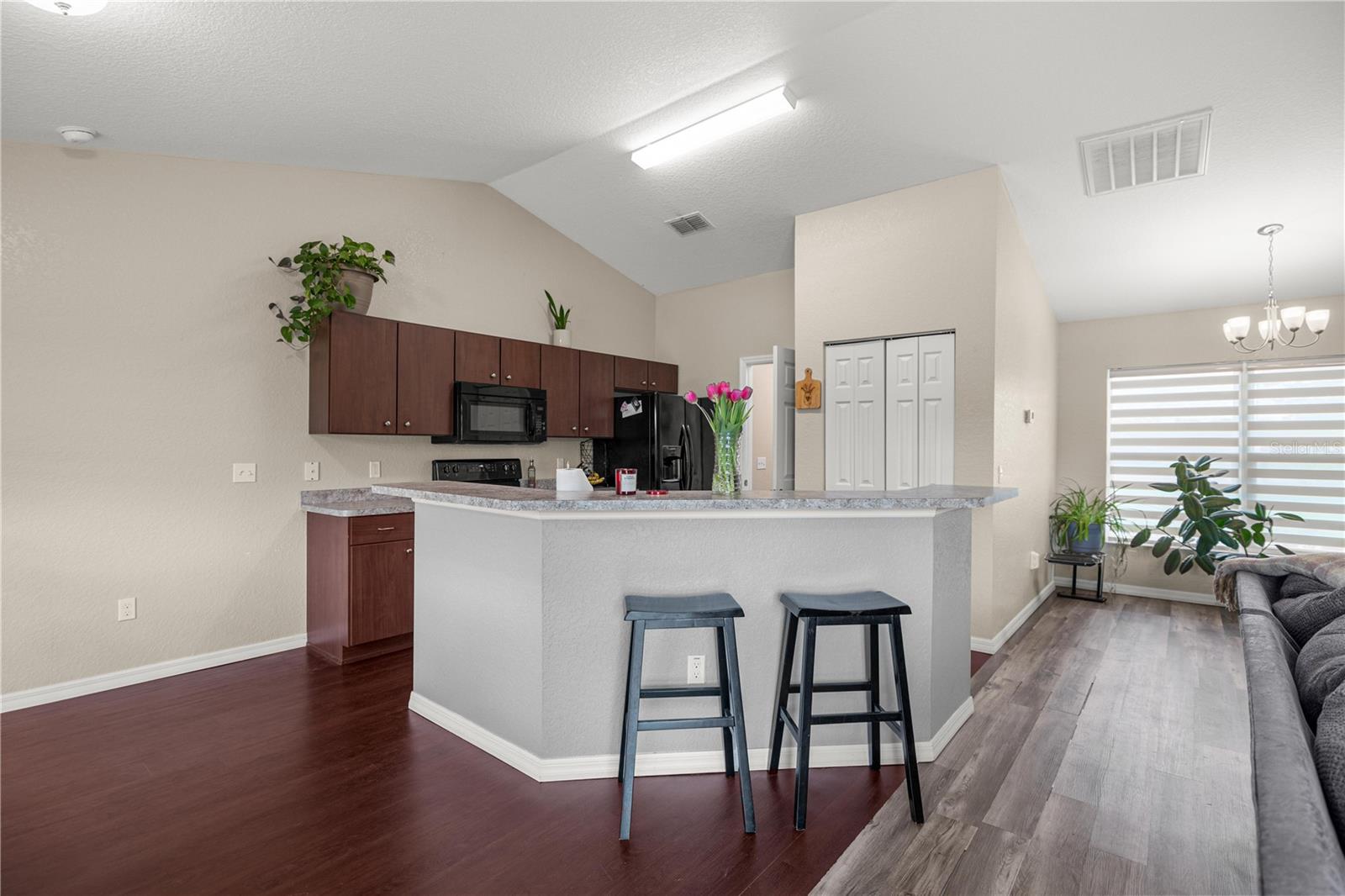 SILVER SPGS SHORES UN 24 - Residential