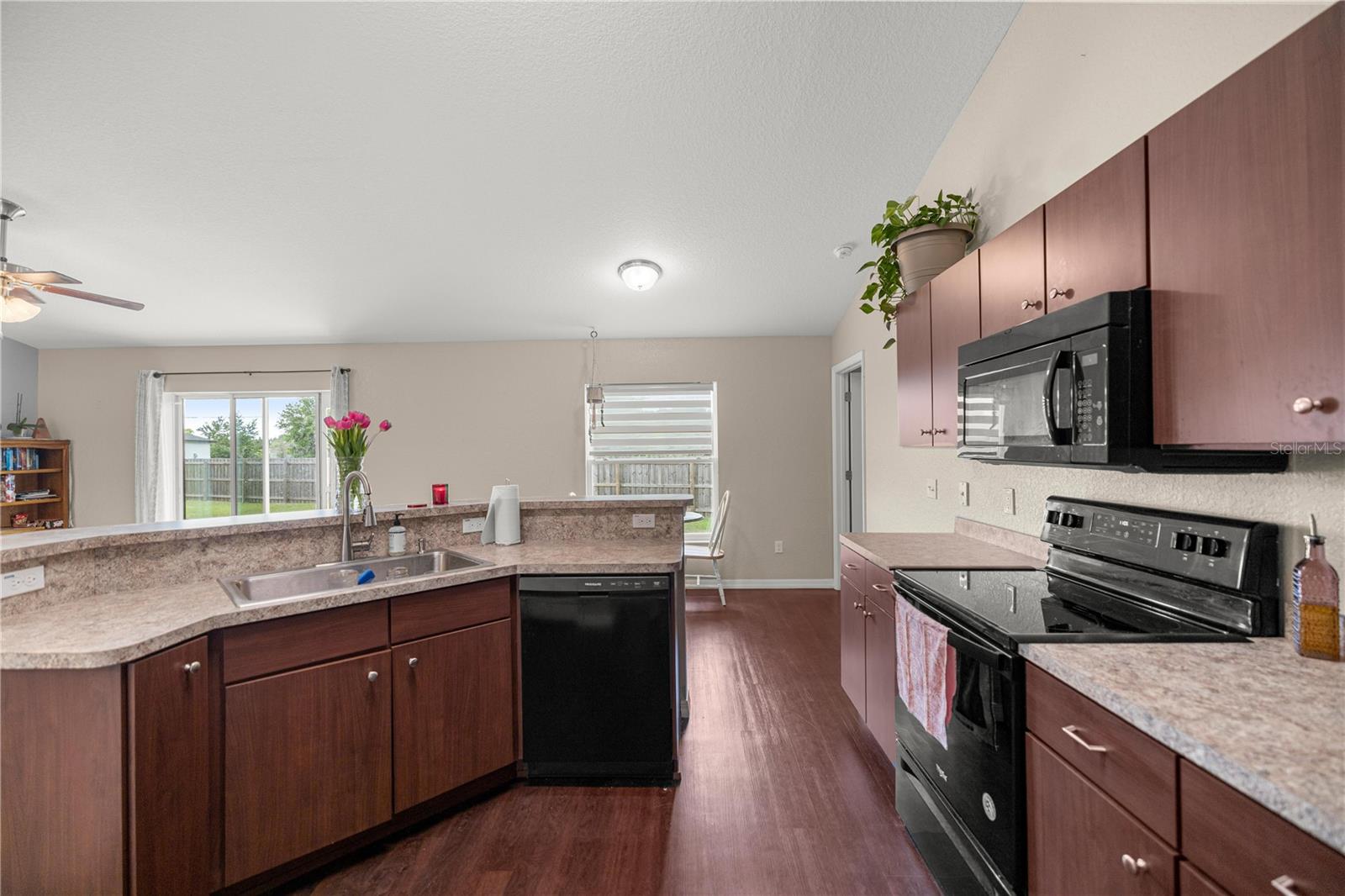 SILVER SPGS SHORES UN 24 - Residential