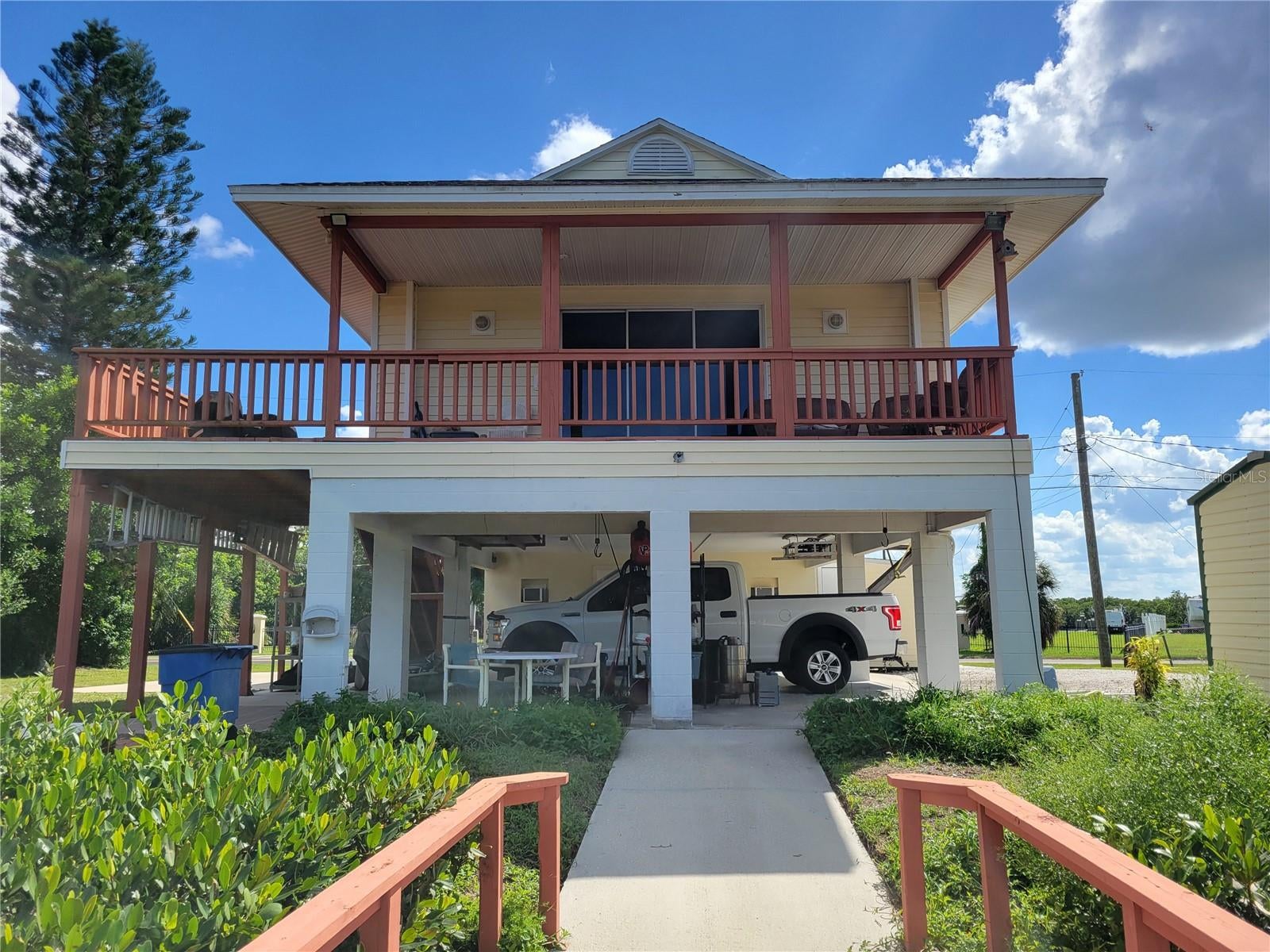 3301 W SHELL POINT ROAD
