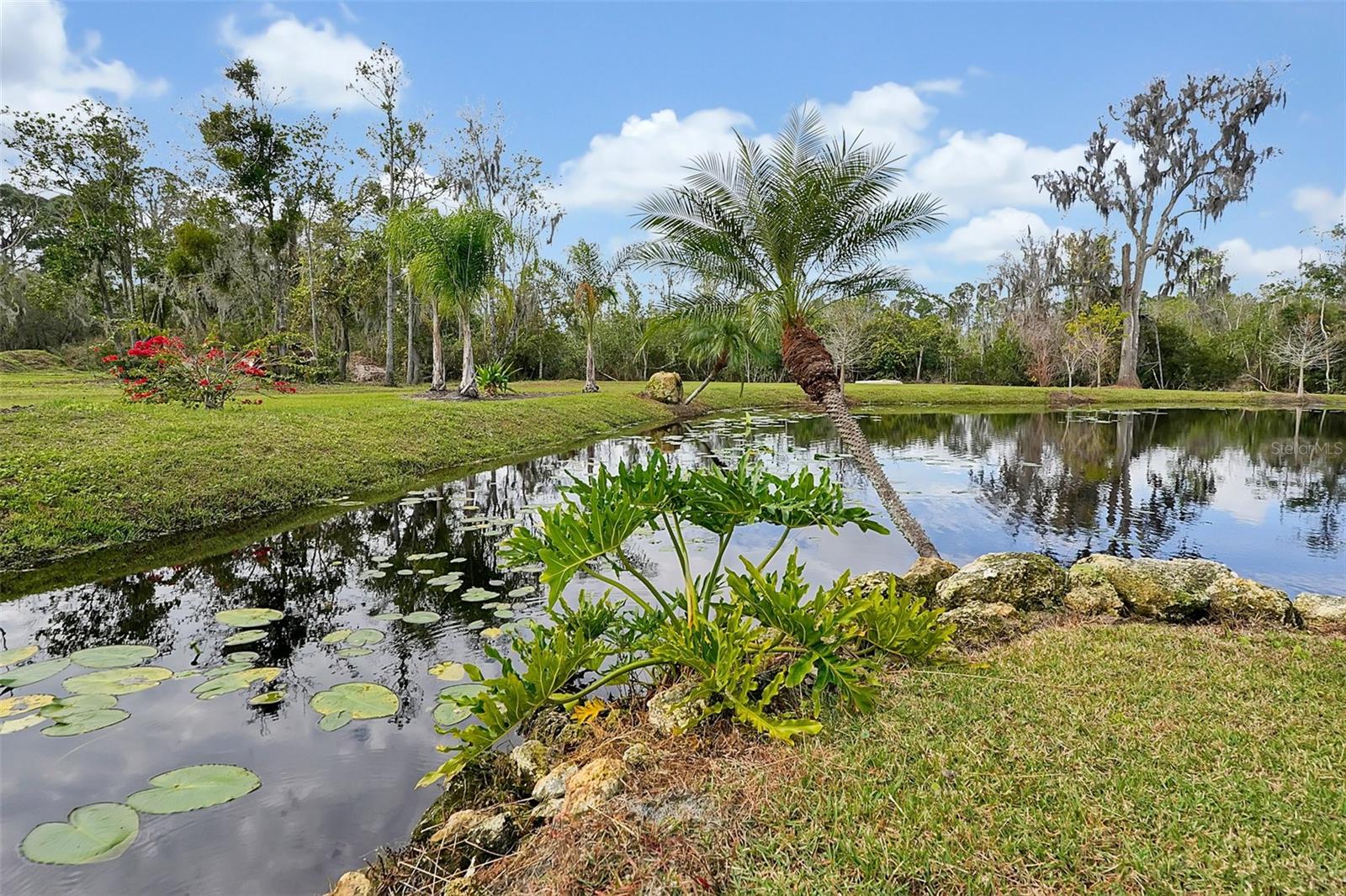 LAKE BUFFUM RD E