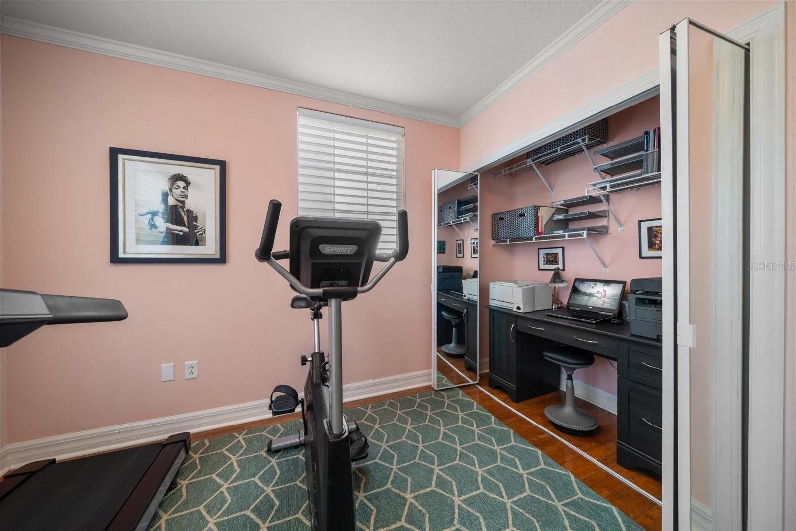 MAJESTIC POINT CONDO - Residential