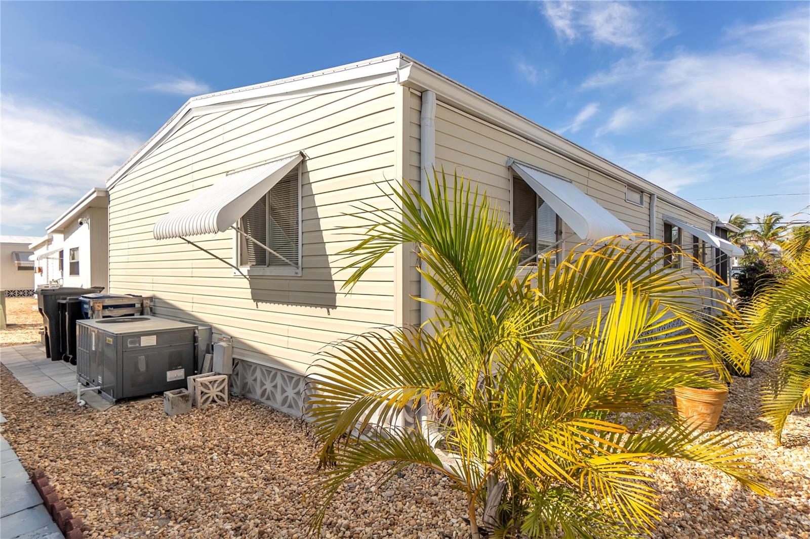 PALMA SOLA SHORES - Residential