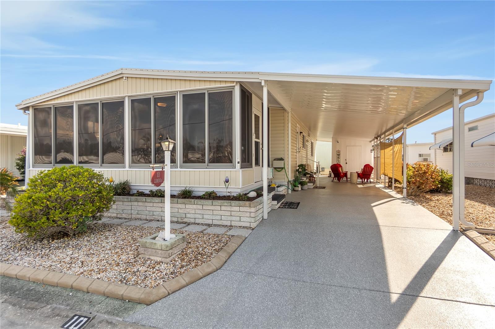 PALMA SOLA SHORES - Residential