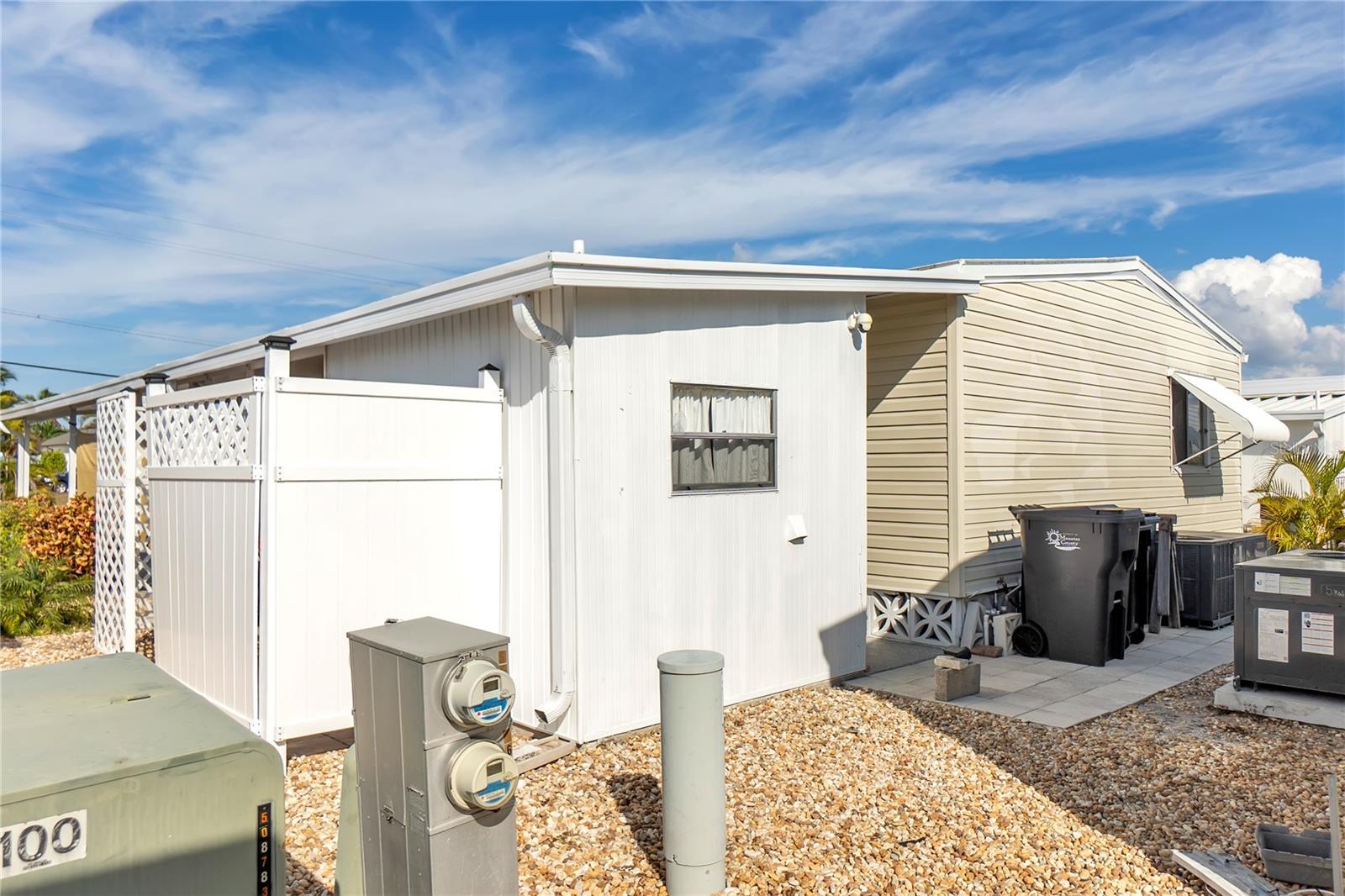 PALMA SOLA SHORES - Residential