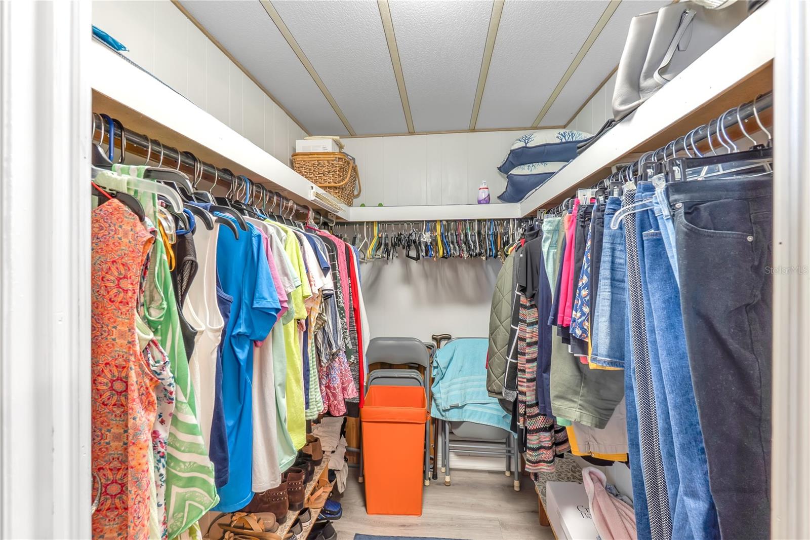 PALMA SOLA SHORES - Residential