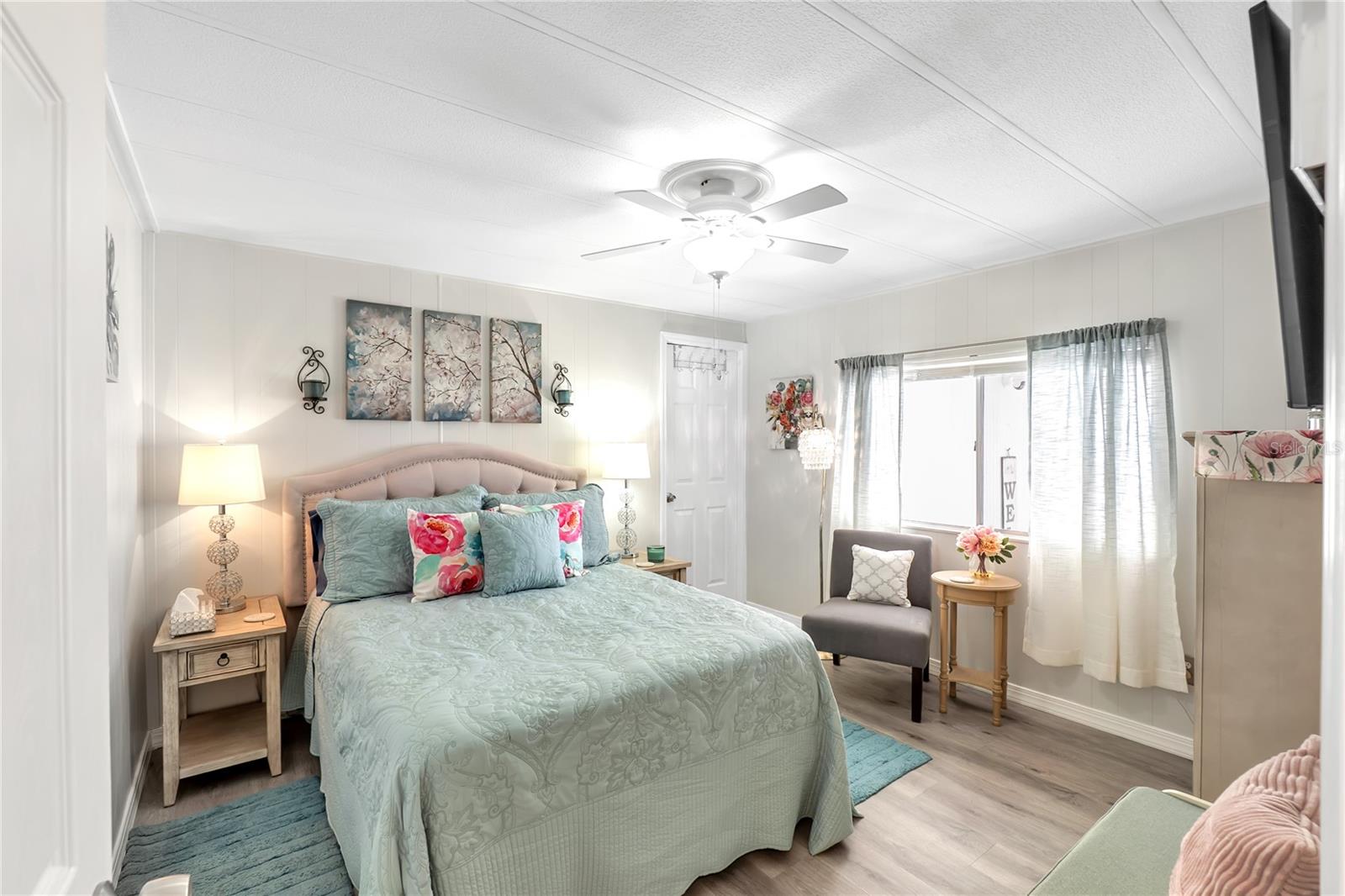 PALMA SOLA SHORES - Residential