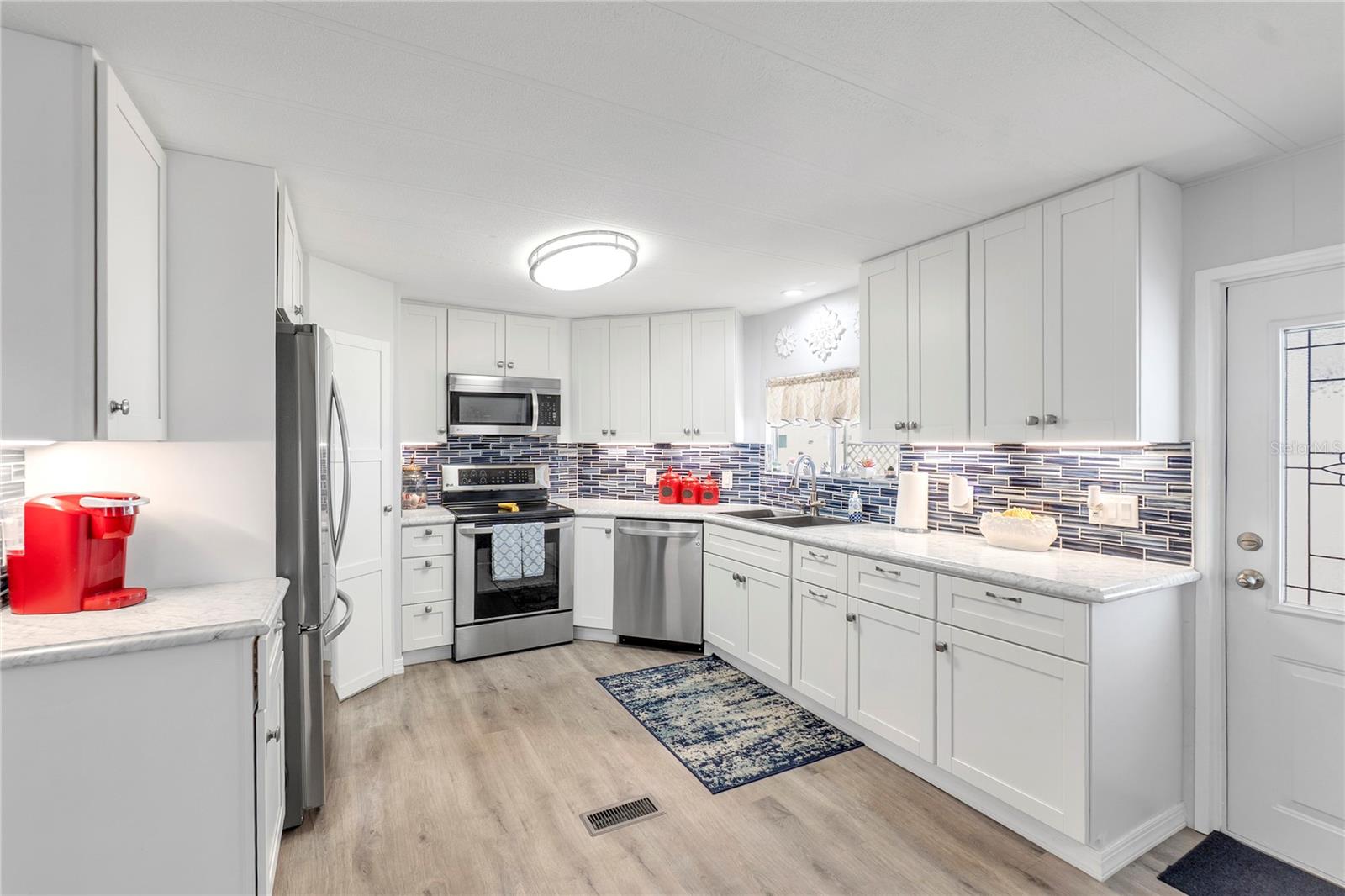 PALMA SOLA SHORES - Residential