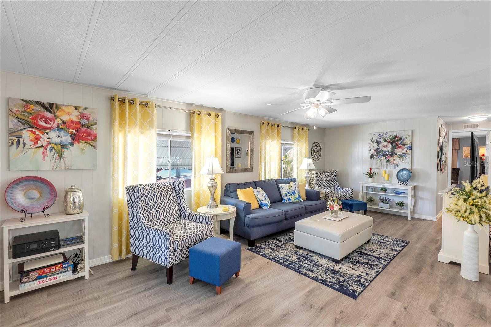 PALMA SOLA SHORES - Residential