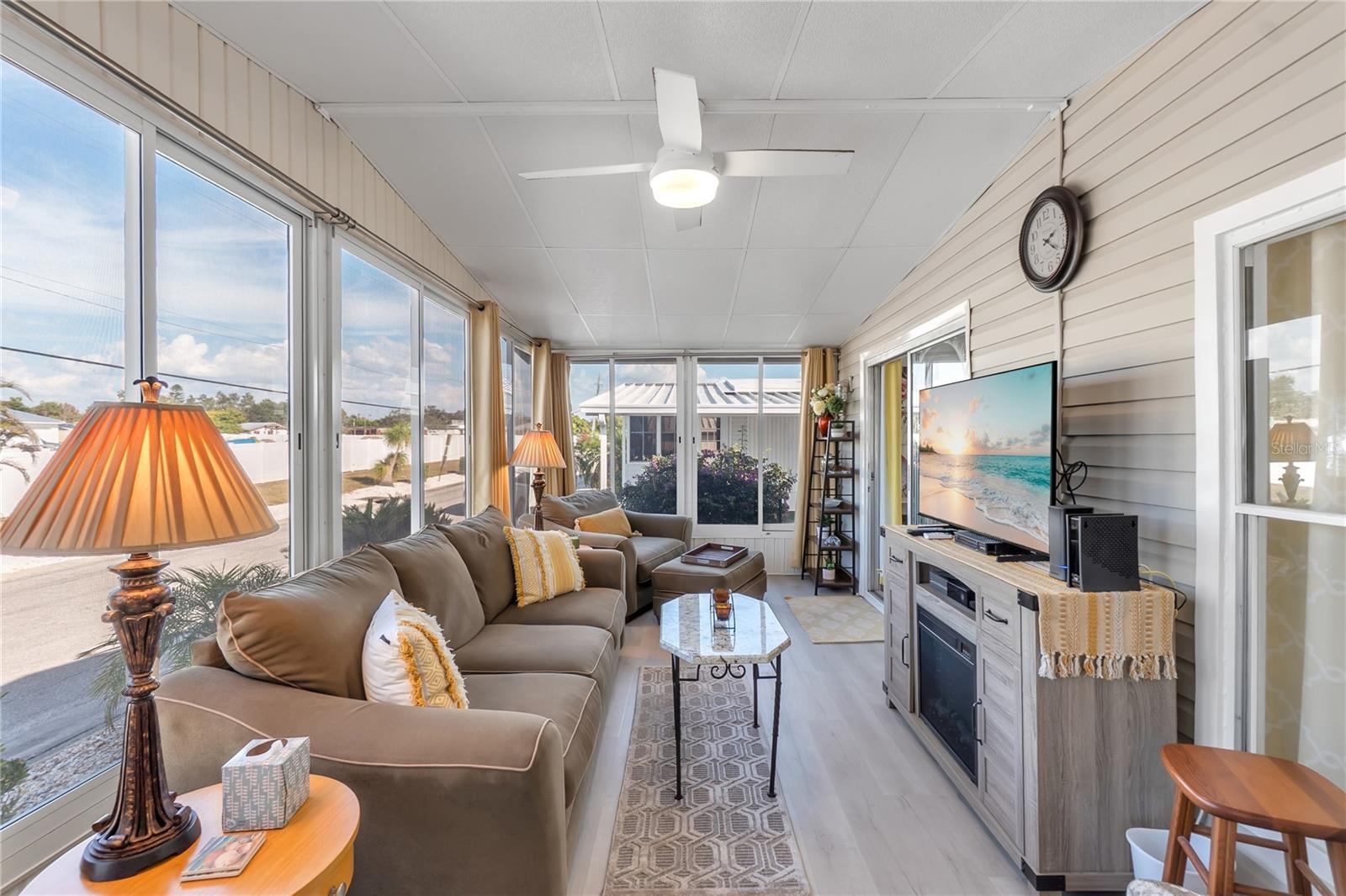 PALMA SOLA SHORES - Residential