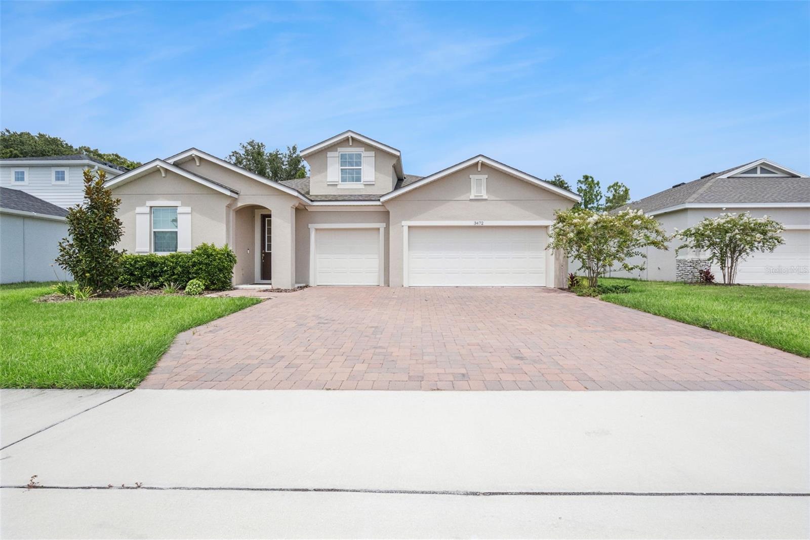 3472 DOUGLAS FIR DRIVE