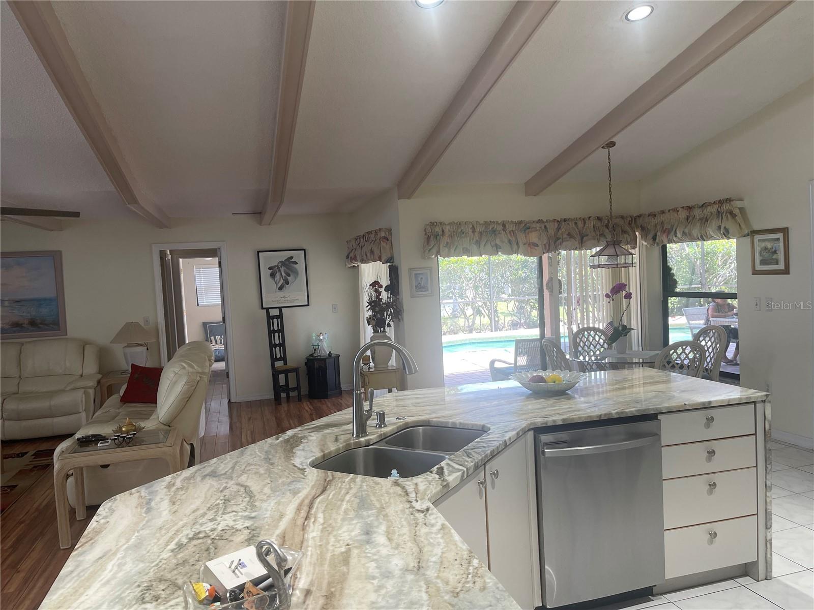 SOUTHFIELD - Residential