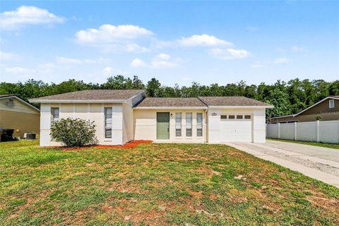 Photo of 136 W Cedarwood Circle, Kissimmee, FL 34743 (MLS # O6404486)