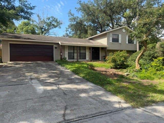 Photo of 6624 Baybrooks Circle, Tampa, FL 33617 (MLS # TB8529895)
