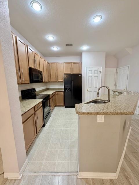 THE PARKE AT HANOVER PLACE - Residential Lease