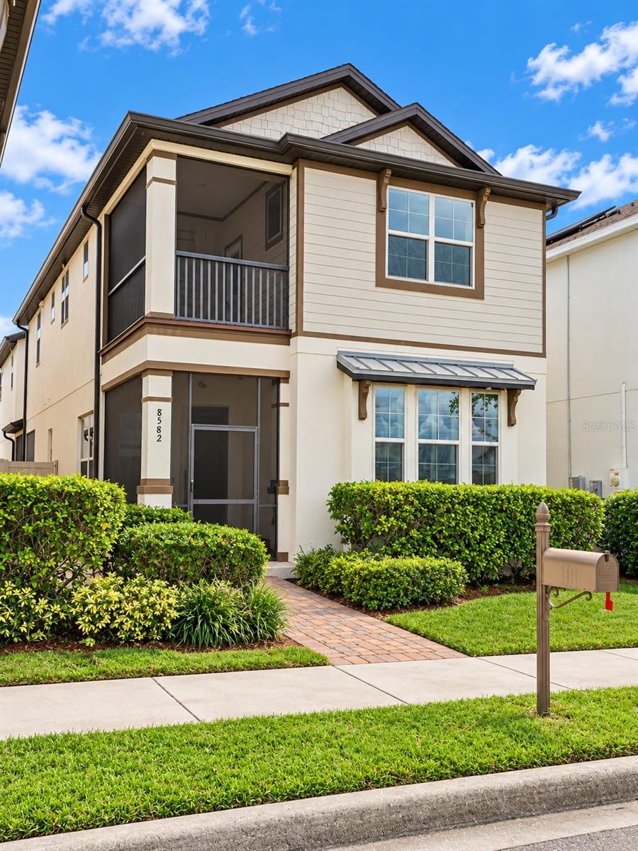 8582 POWDER RIDGE TRAIL