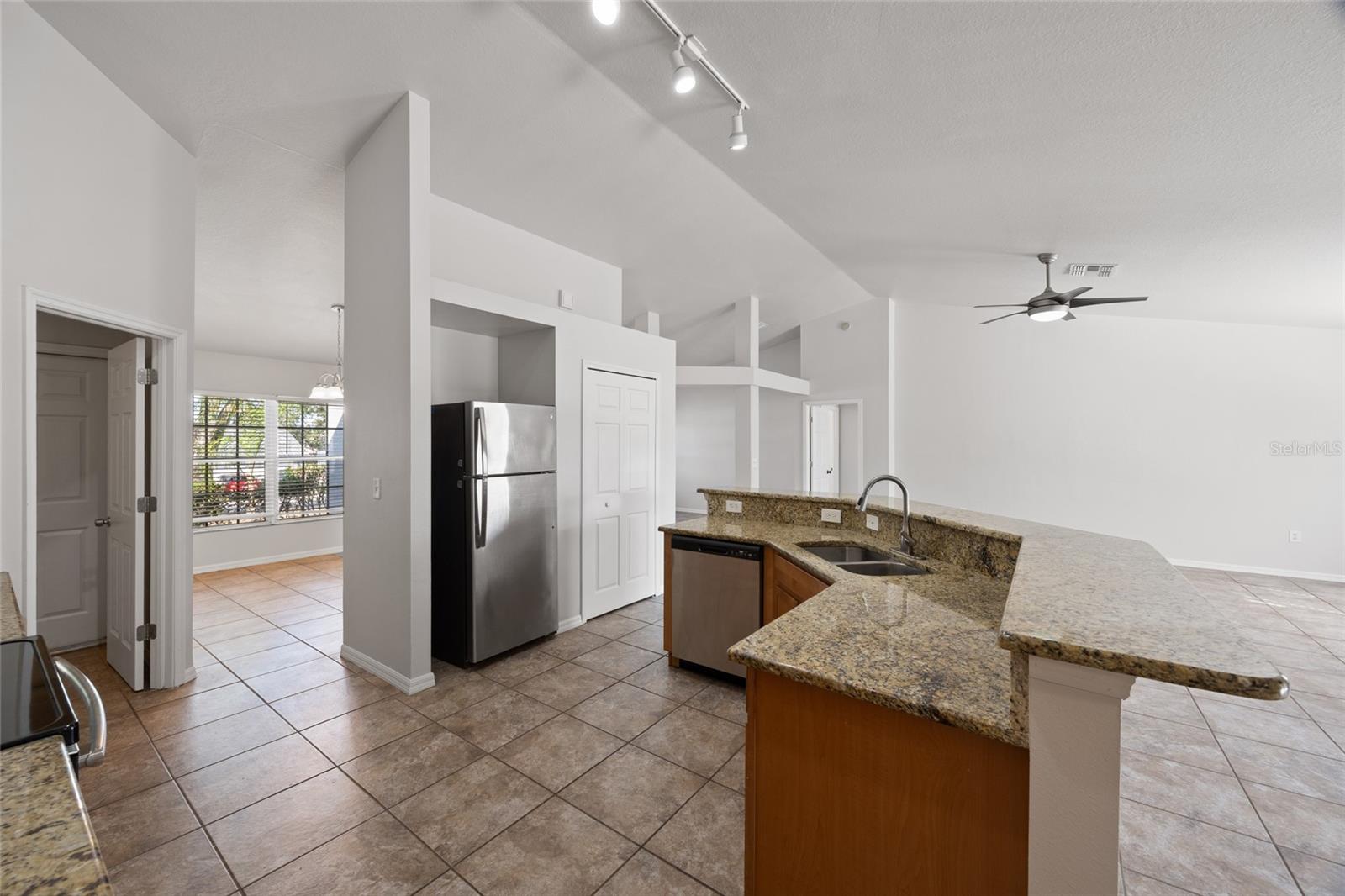 SPRING HILL - Residential