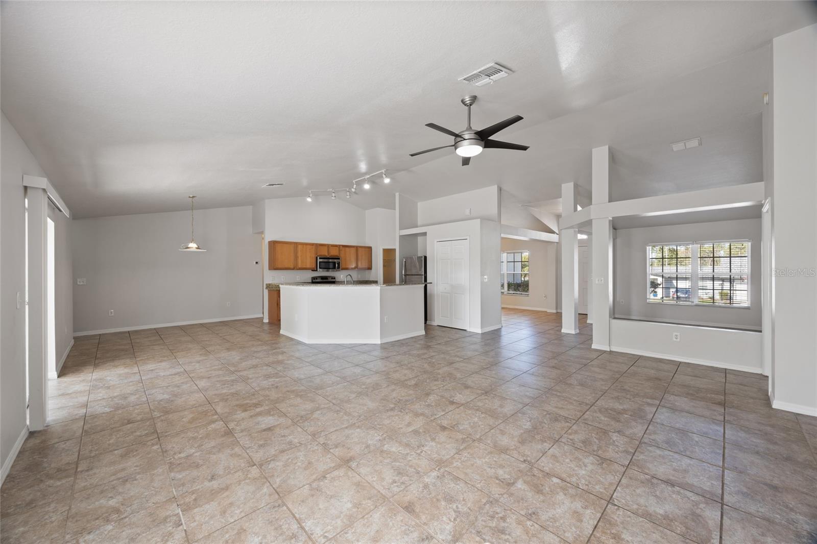 SPRING HILL - Residential