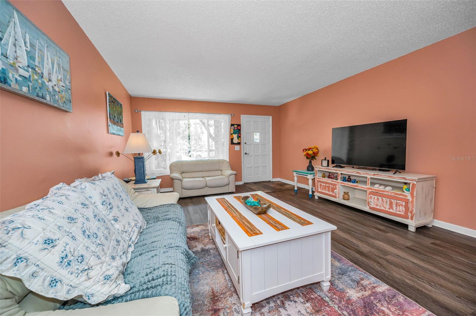 2402 ECUADORIAN WAY 10