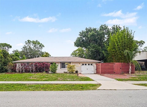 Photo of 2111 Fairfield Avenue, Sarasota, FL 34232 (MLS # O6414126)