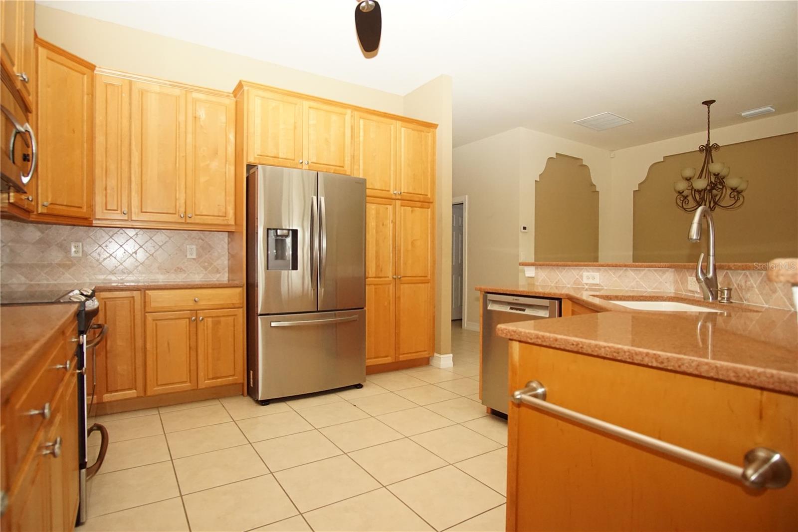 4922 SANDY BROOK CIRCLE