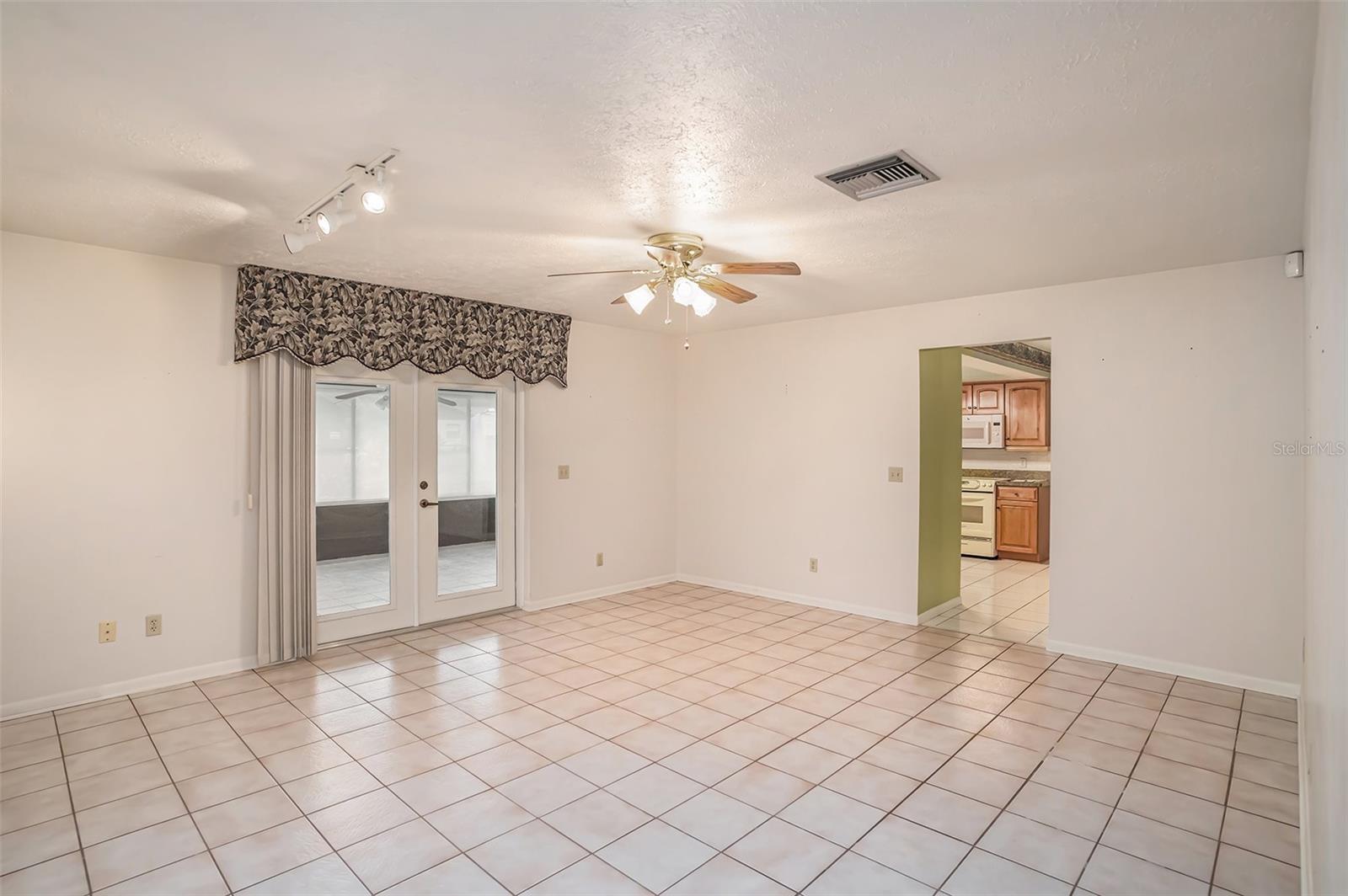 SILOAM SPGS WOOD - Residential