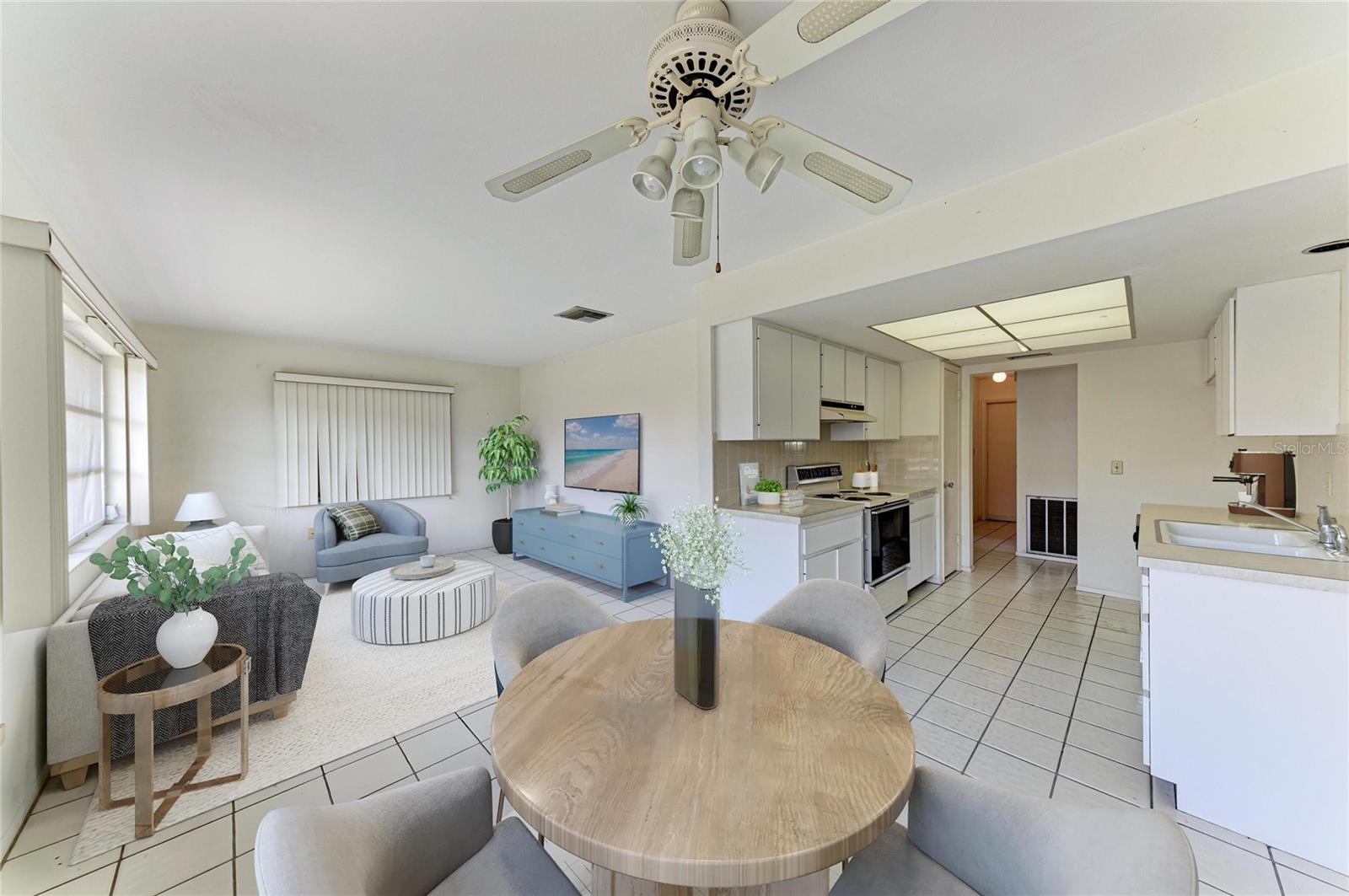 GOLDEN BEACH - Residential