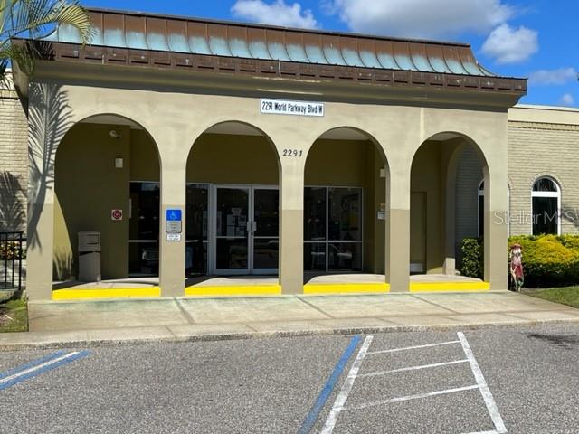 ON TOP OF THE WORLD - Residential