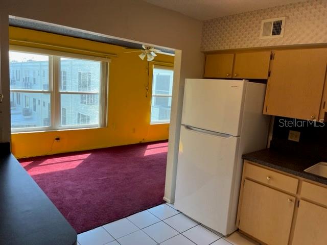 ON TOP OF THE WORLD - Residential