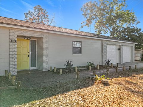 A home in LONGWOOD