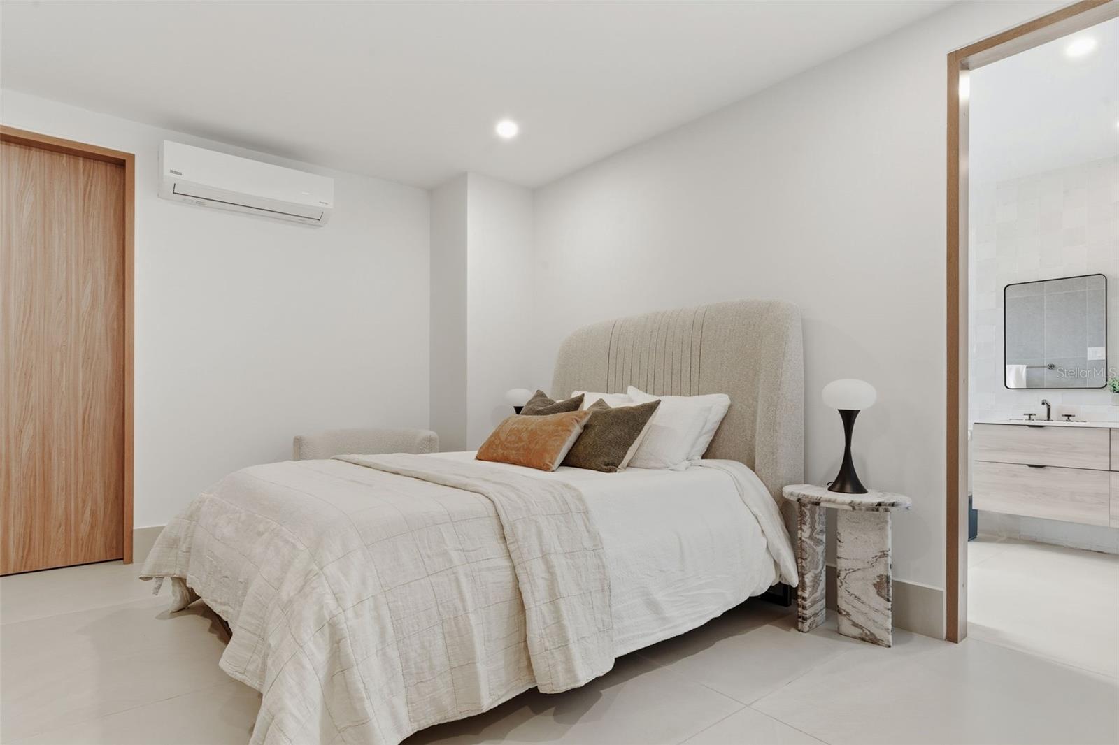 DORADO BEACH EAST - Residential