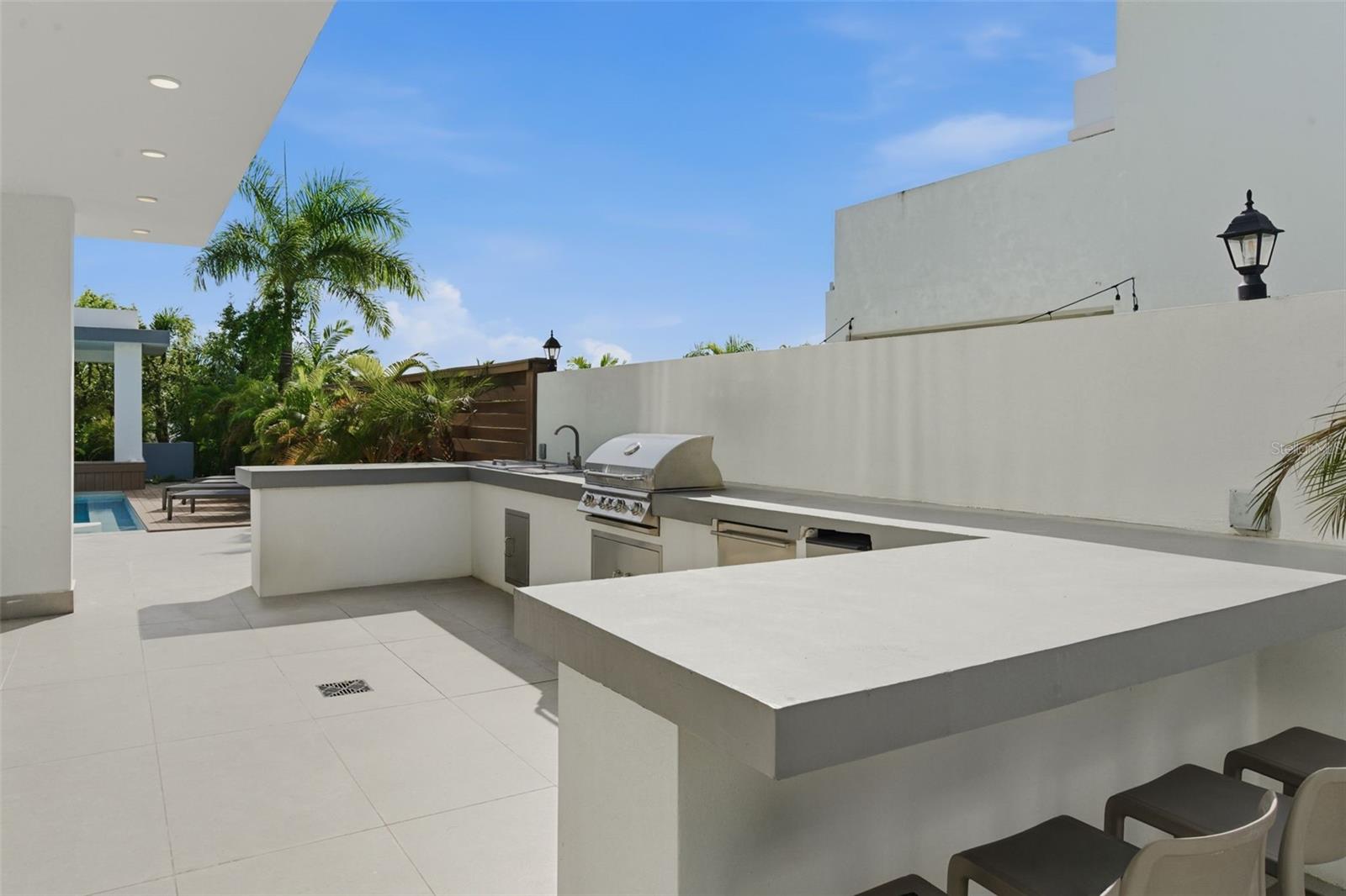 DORADO BEACH EAST - Residential