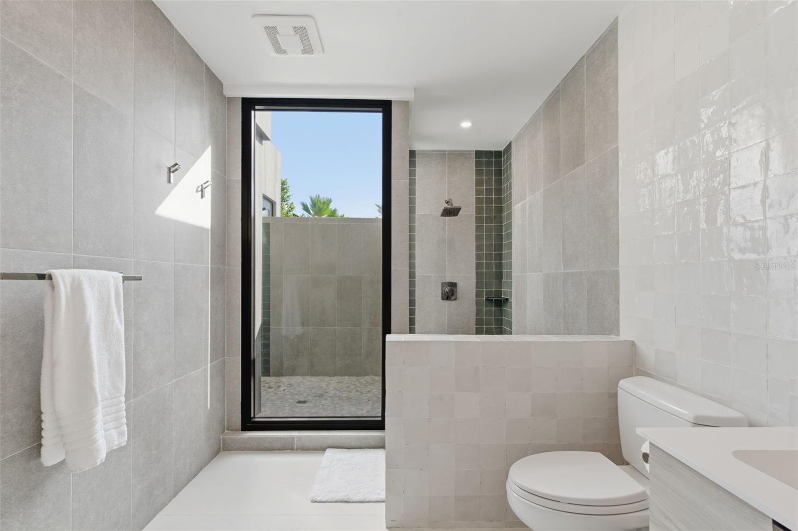 DORADO BEACH EAST - Residential