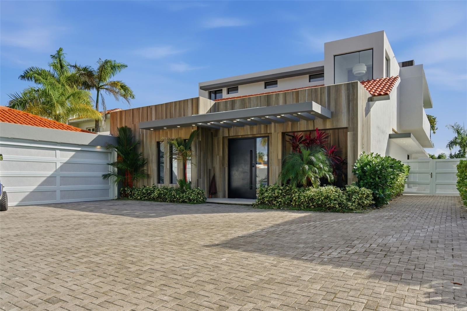 DORADO BEACH EAST - Residential