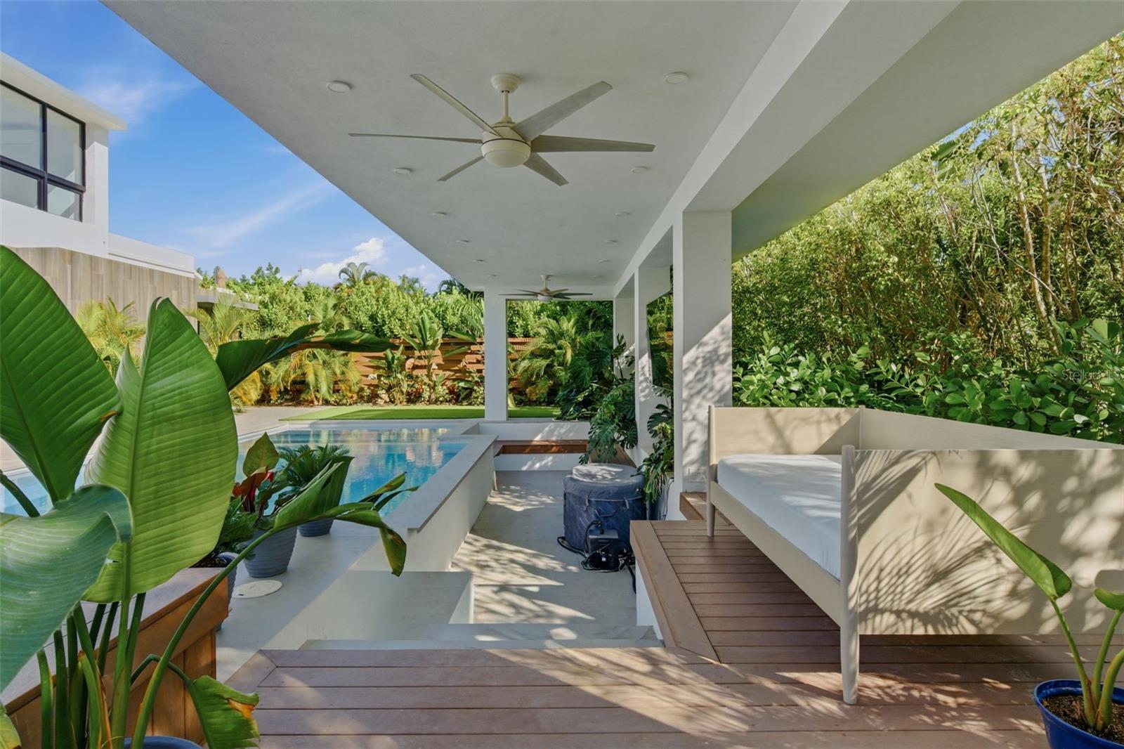 DORADO BEACH EAST - Residential