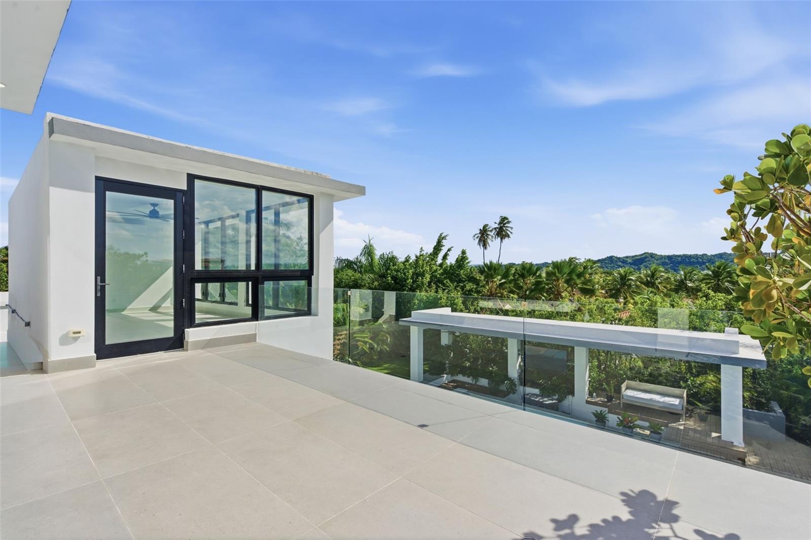 DORADO BEACH EAST - Residential