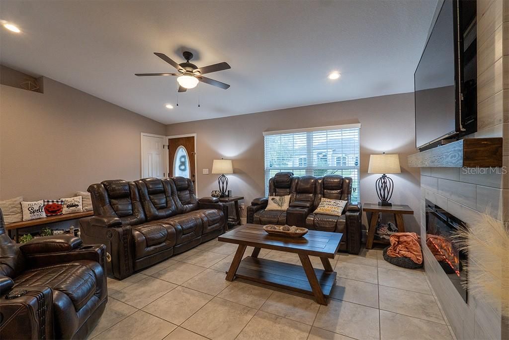 Photo of 9469 SE 161st Street, Summerfield, FL 34491 (MLS # OM706948)