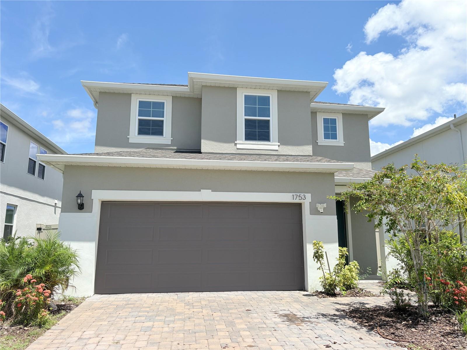 Lake View Home for Rent with Stunning Patio
Modern 3-bedroom, 3-bath home featuring a loft, covered lanai, and a 2-car garage (not available for use during the lease). Located on a homesite with peaceful lake views. The gourmet kitchen with an open-concept design flows into the main living area. It features 42" cabinets with crown molding, quartz countertops, tiled backsplash, stainless steel appliances (built-in oven with microwave, cooktop, and hood), and a pantry.
Upstairs, the versatile loft offers space for an office, entertainment area, or additional sitting room. The primary suite includes dual walk-in closets, a dual-sink vanity, a glass-enclosed bathtub shower, a private water closet, and a linen closet.
The backyard is fully fenced and features a paver patio perfect for outdoor living, with breathtaking direct lake views for relaxing and enjoying nature.
Community amenities include a pool with a cabana, a playground, and a dog park.