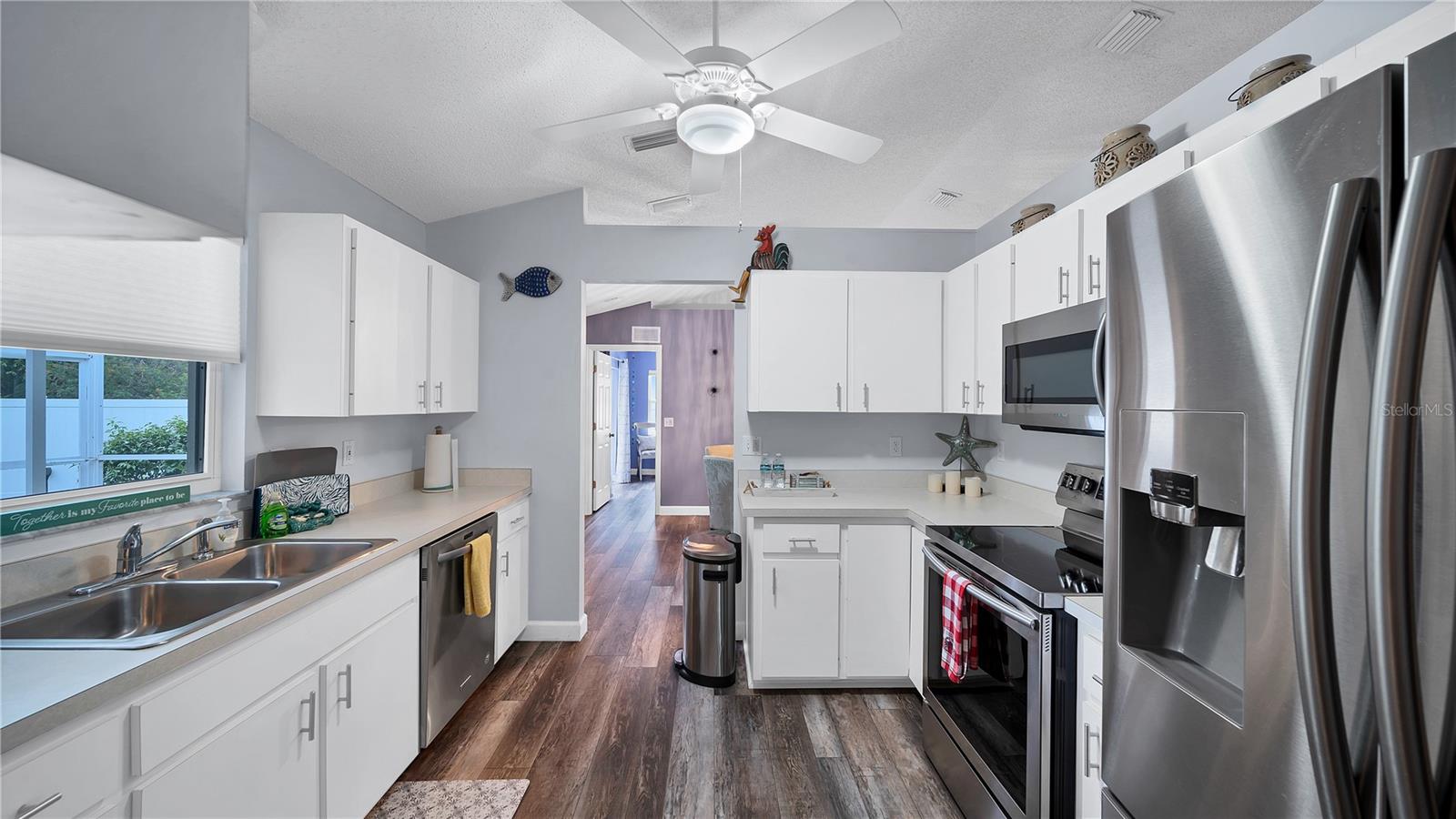 DE SOTO LAKES COUNTRY CLUB COLO - Residential Lease