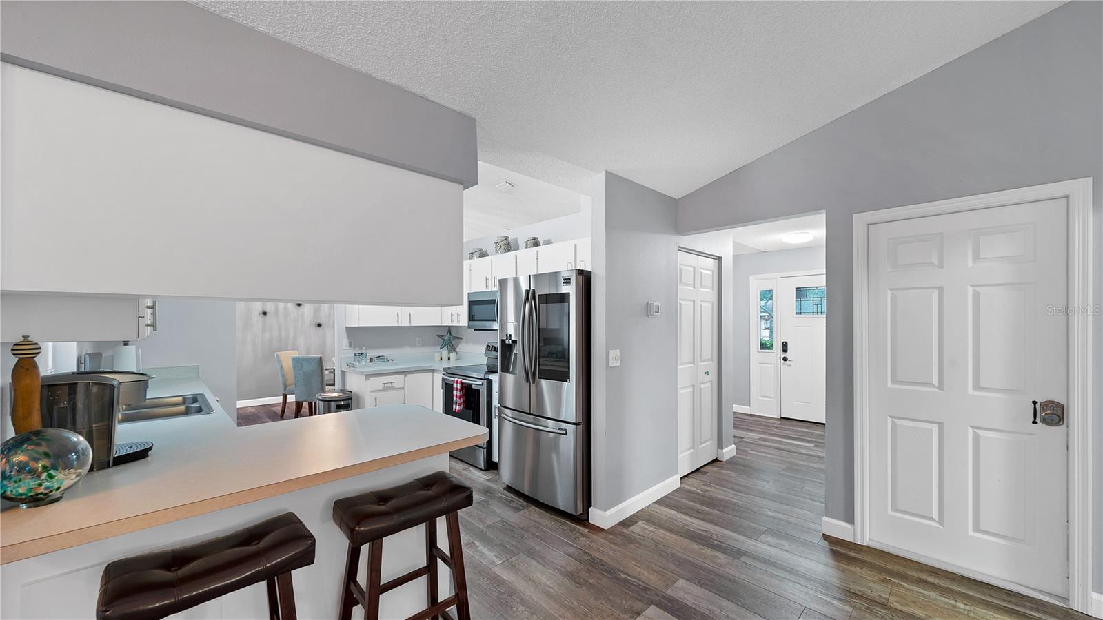 DE SOTO LAKES COUNTRY CLUB COLO - Residential Lease