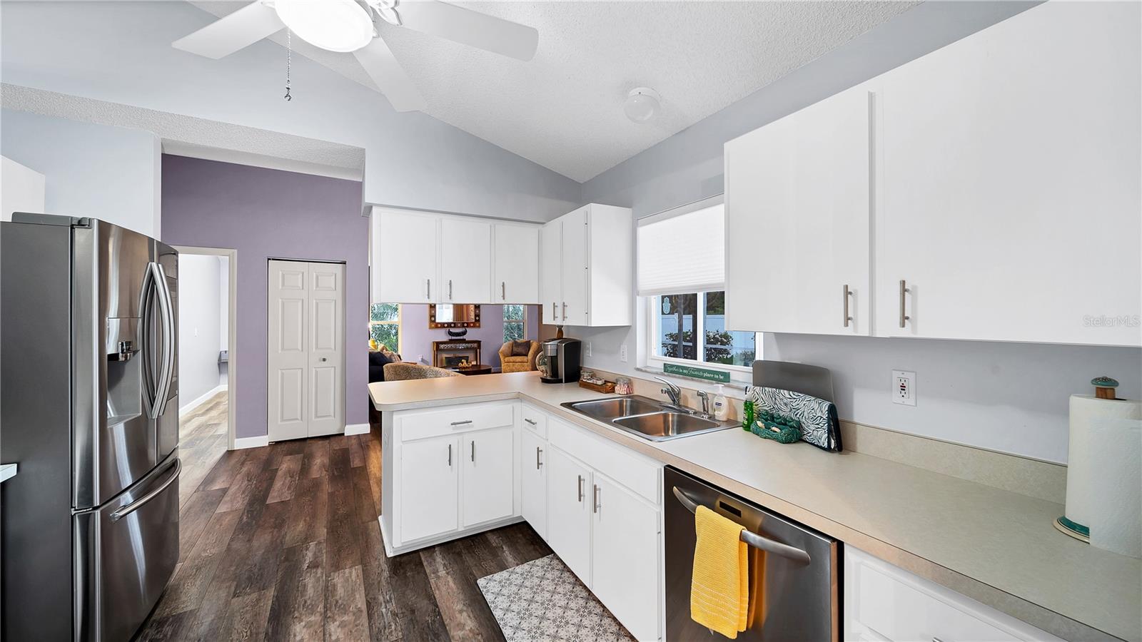 DE SOTO LAKES COUNTRY CLUB COLO - Residential Lease