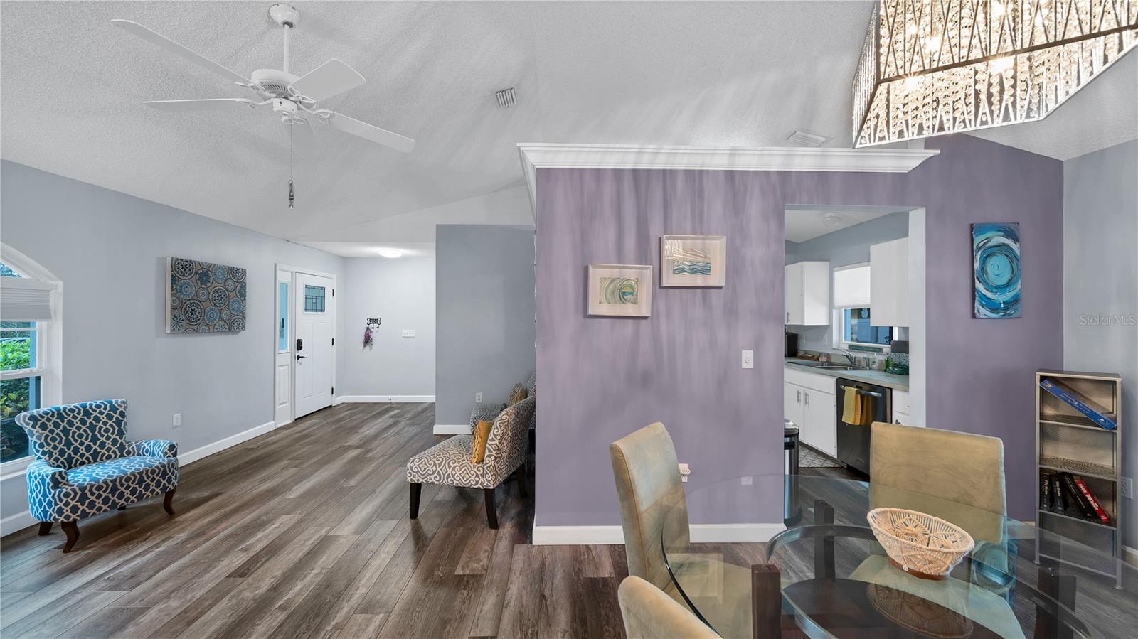 DE SOTO LAKES COUNTRY CLUB COLO - Residential Lease