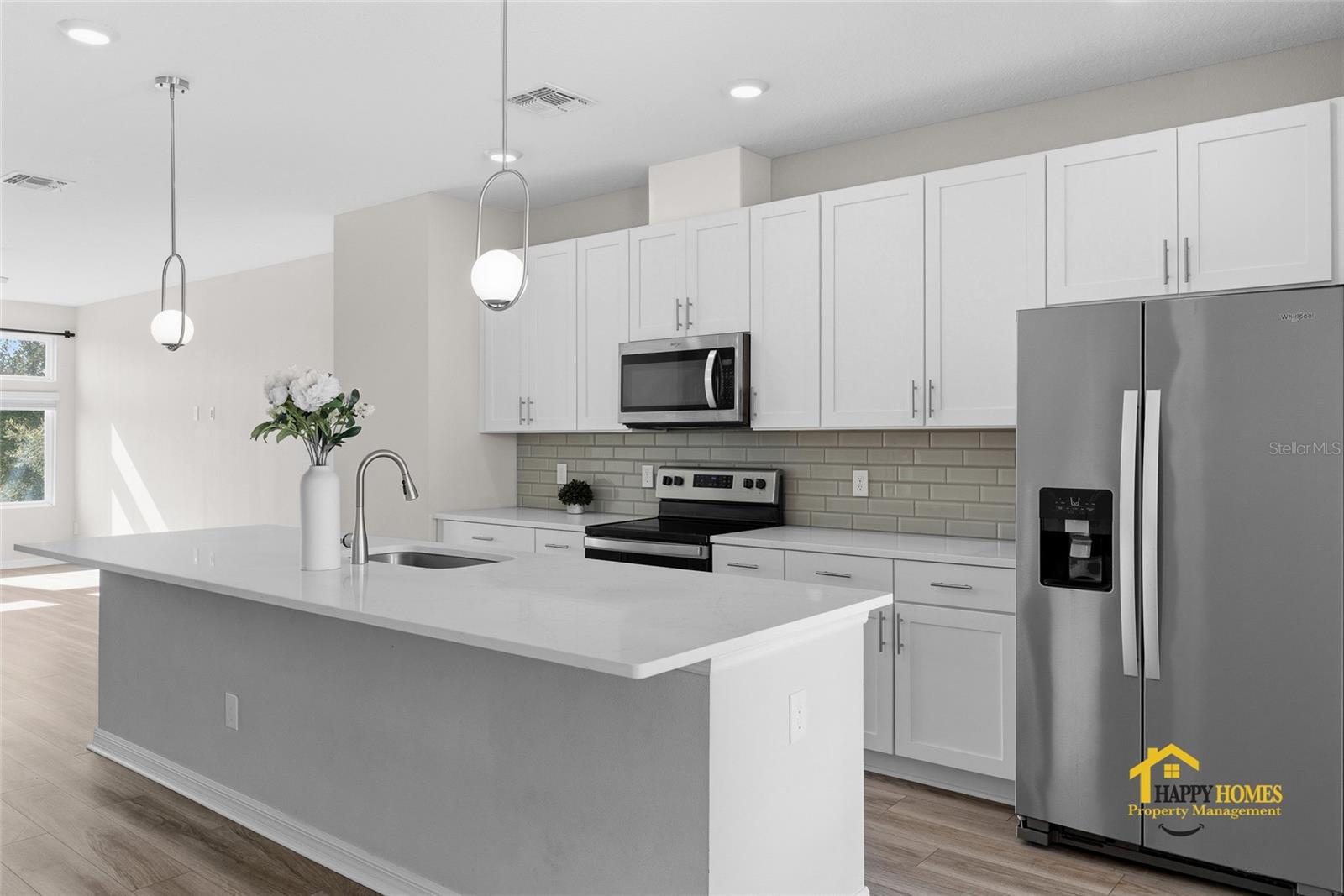 LAUREATE PK NBRHD CENTER PH 3 - Residential Lease