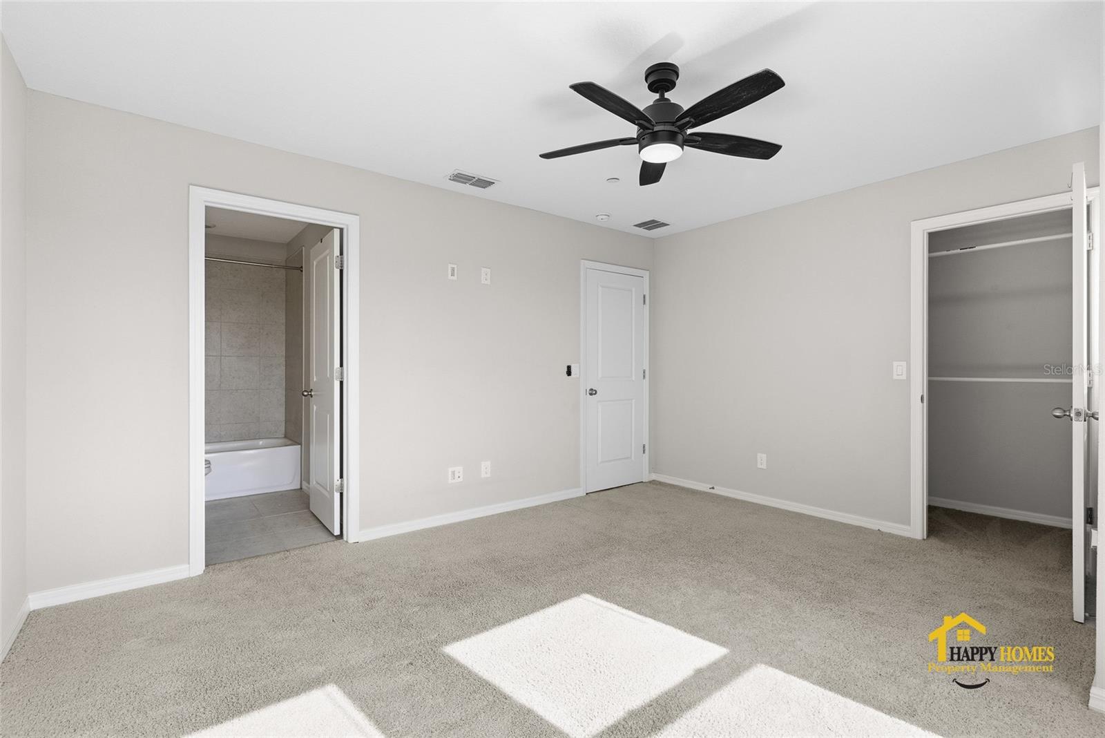 LAUREATE PK NBRHD CENTER PH 3 - Residential Lease