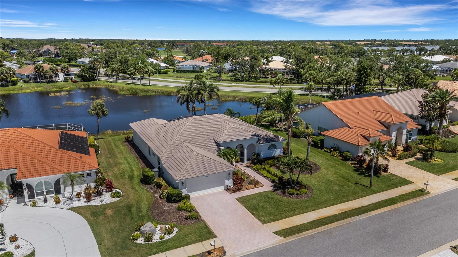 STONEYBROOK GOLF & COUNTRY CLUB - Residential