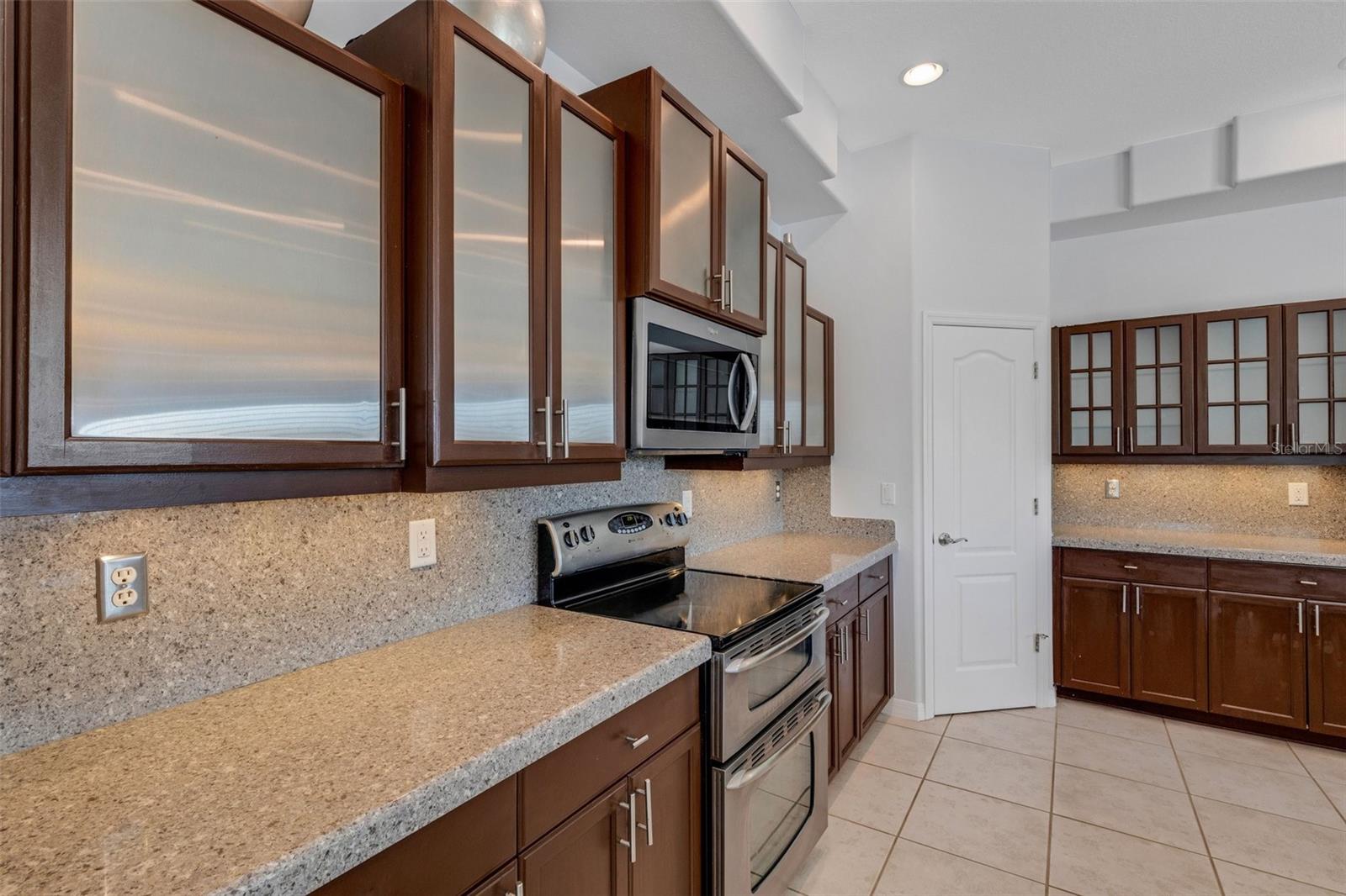 STONEYBROOK GOLF & COUNTRY CLUB - Residential