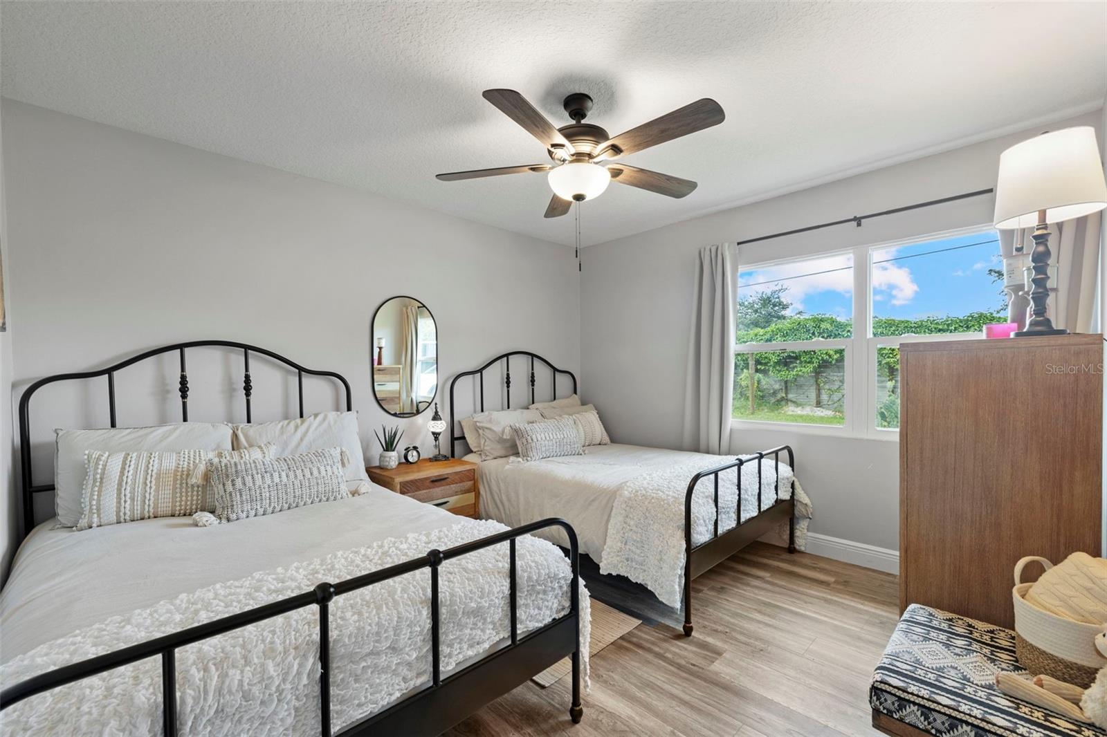 LAKE SHARON ESTATES - Residential